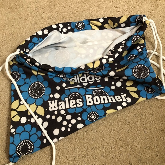 Adidas Draw String backpack - Picture 8 of 8